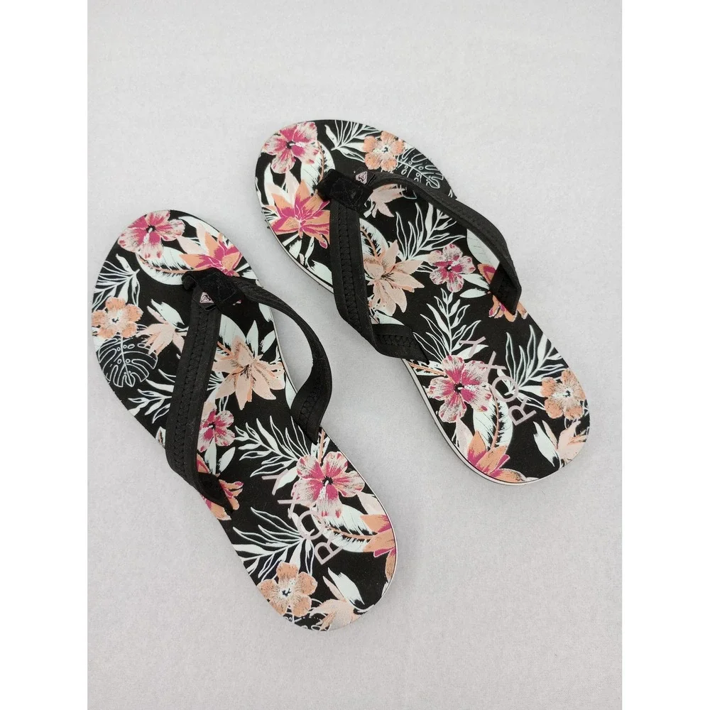 Roxy flip flops